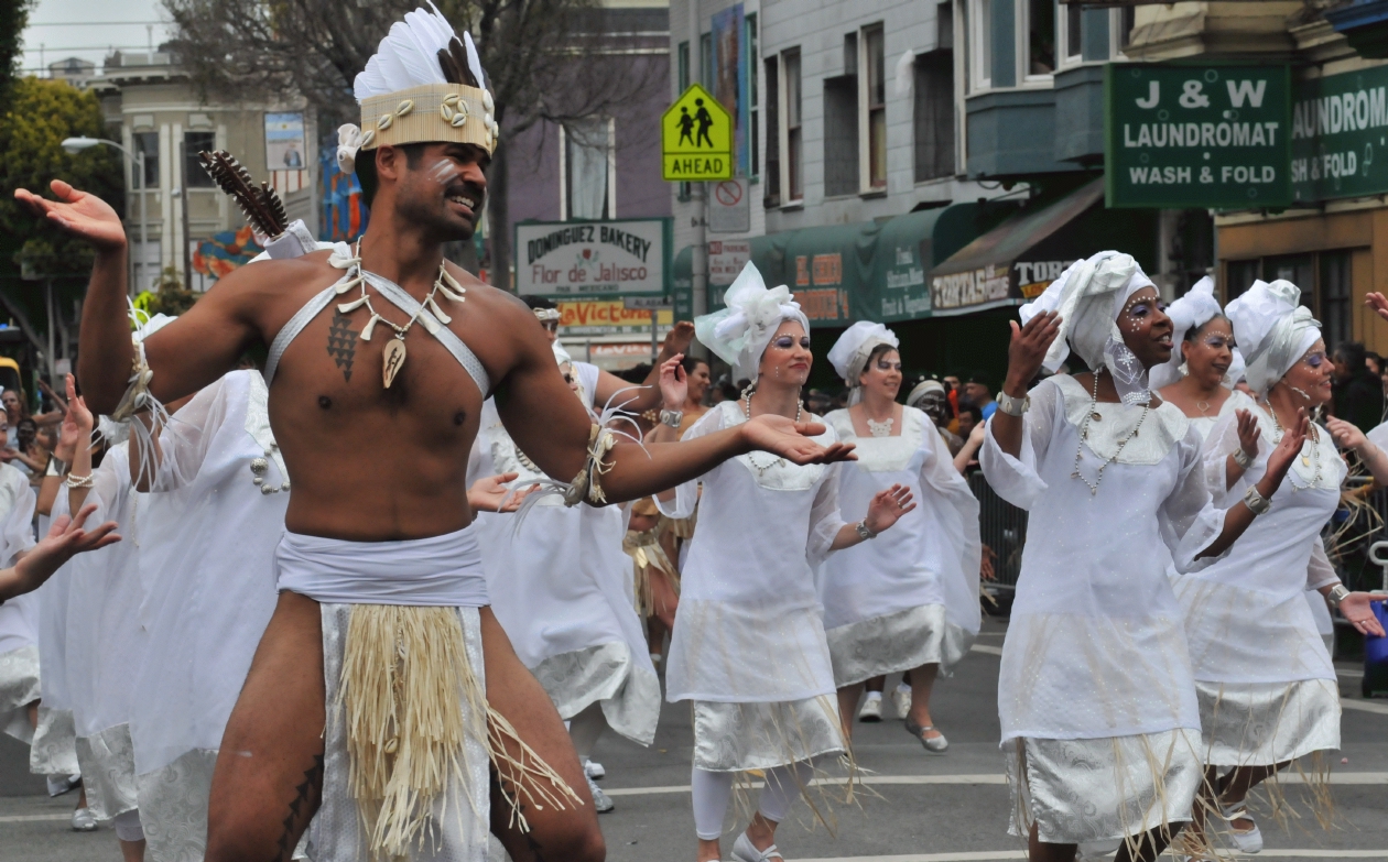 ./Carnival_San_Francisco_20120527_103234_B12_4795.jpg