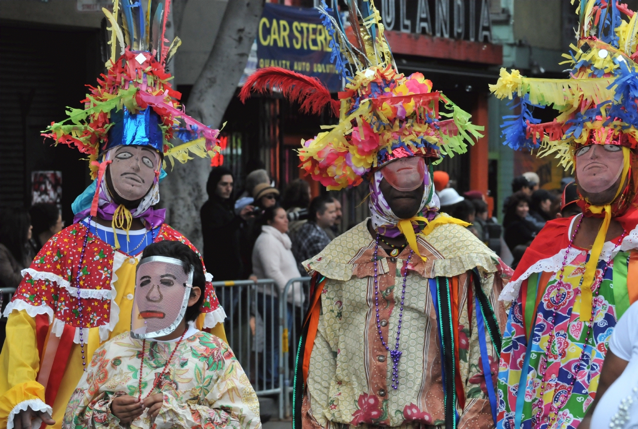 ./Carnival_San_Francisco_20120527_115415_B12_5345.jpg