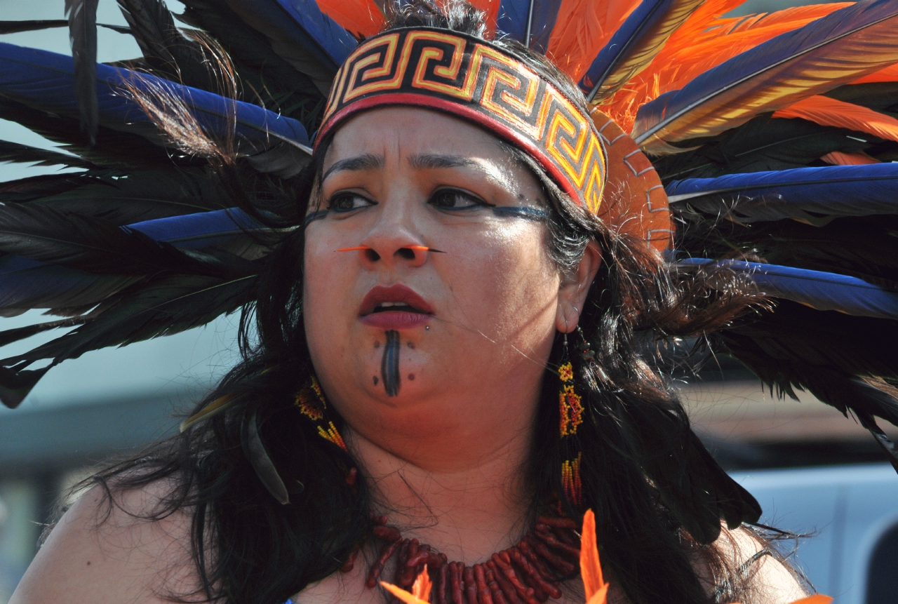 ./Carnival_Parade_San_Francisco_20130526_085742_B13_3480.jpg