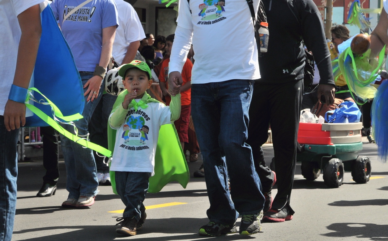 ./Carnival_Parade_San_Francisco_20130526_101843_B13_3646.jpg