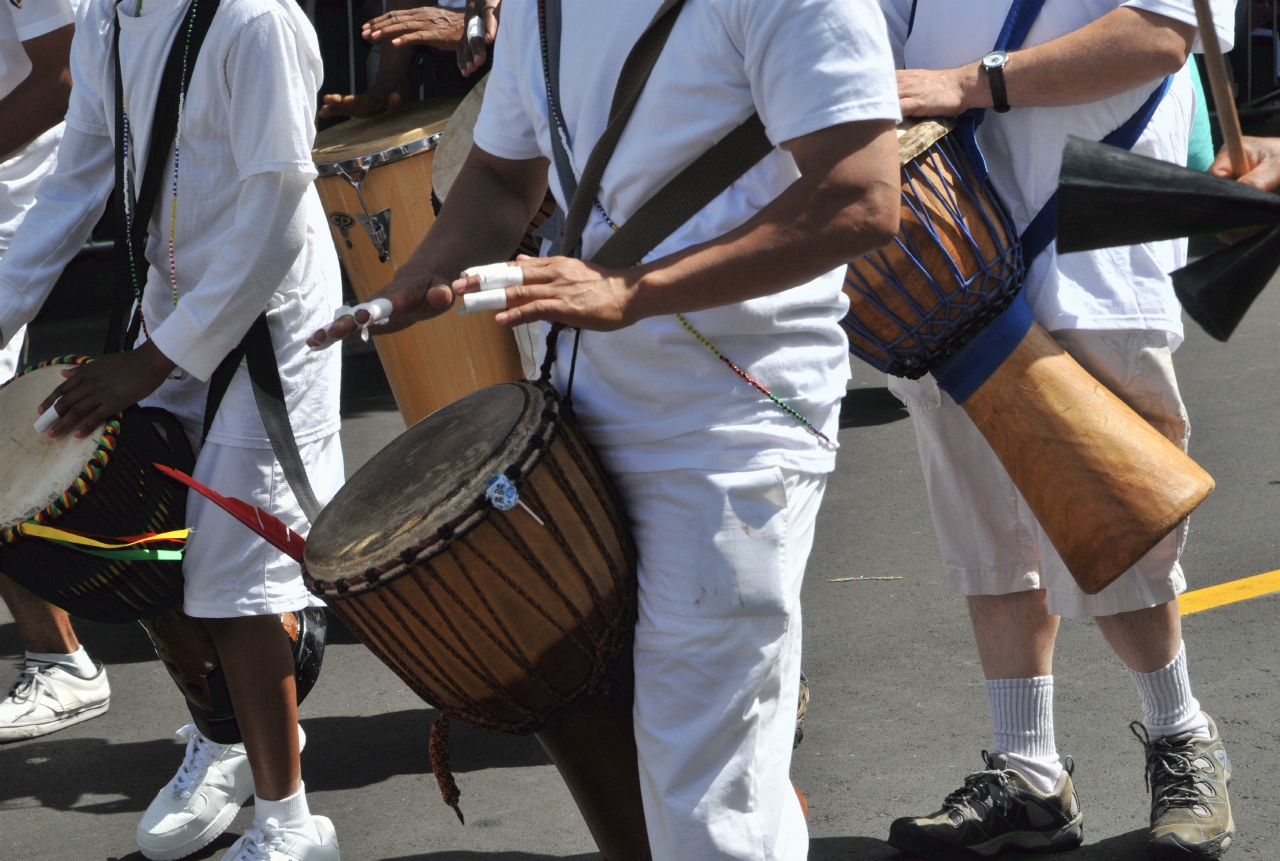 ./Carnival_Parade_San_Francisco_20130526_105858_B13_4062.jpg