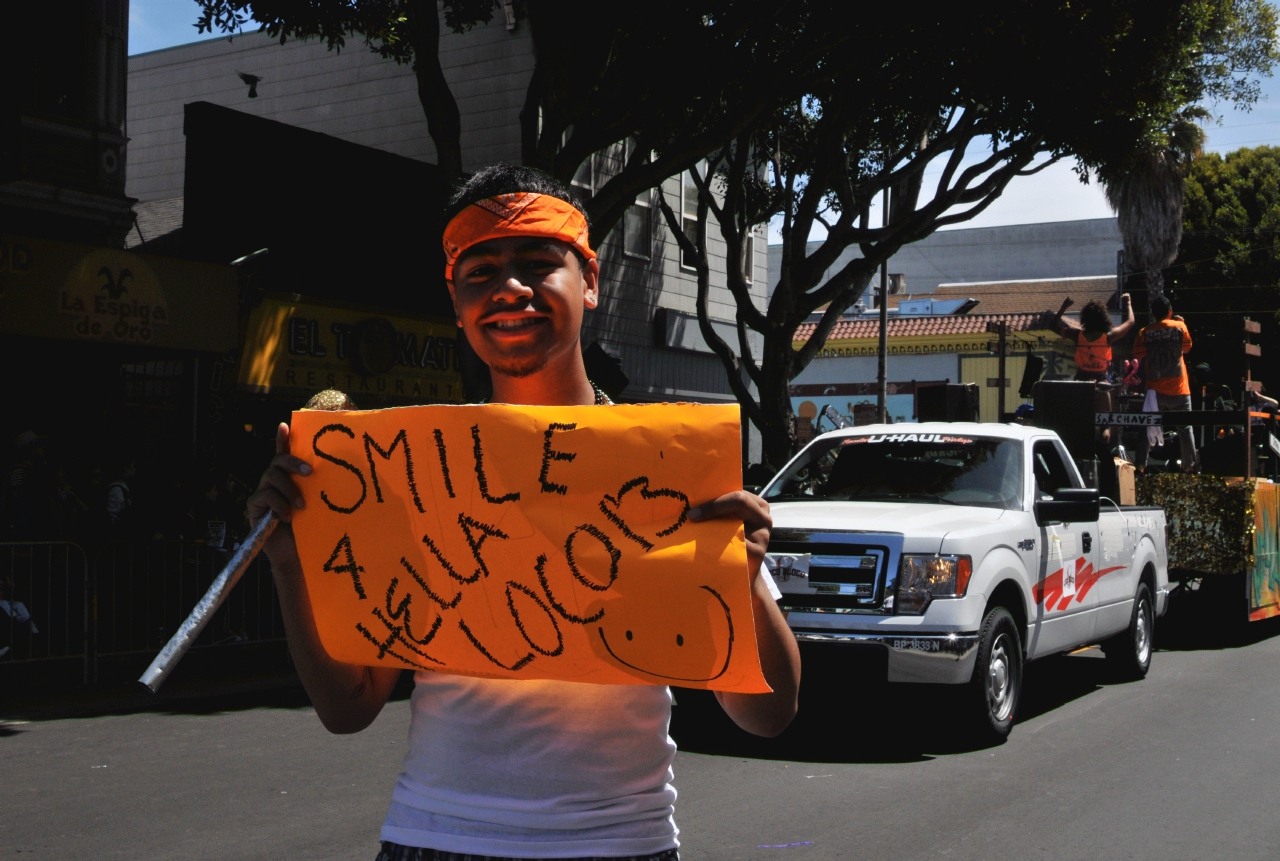 ./Carnival_Parade_San_Francisco_20130526_112220_B13_4351.jpg