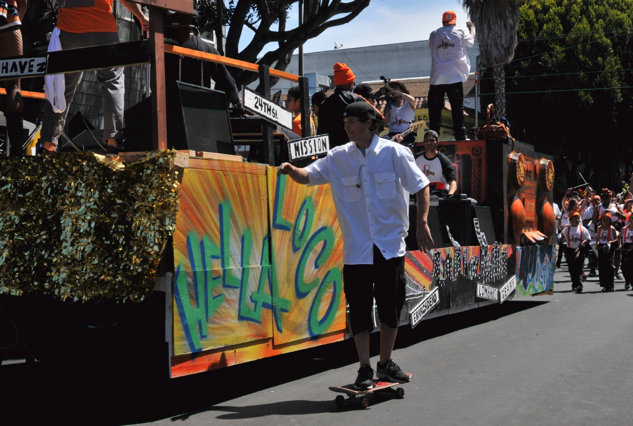 ./Carnival_Parade_San_Francisco_20130526_112235_B13_4355.jpg