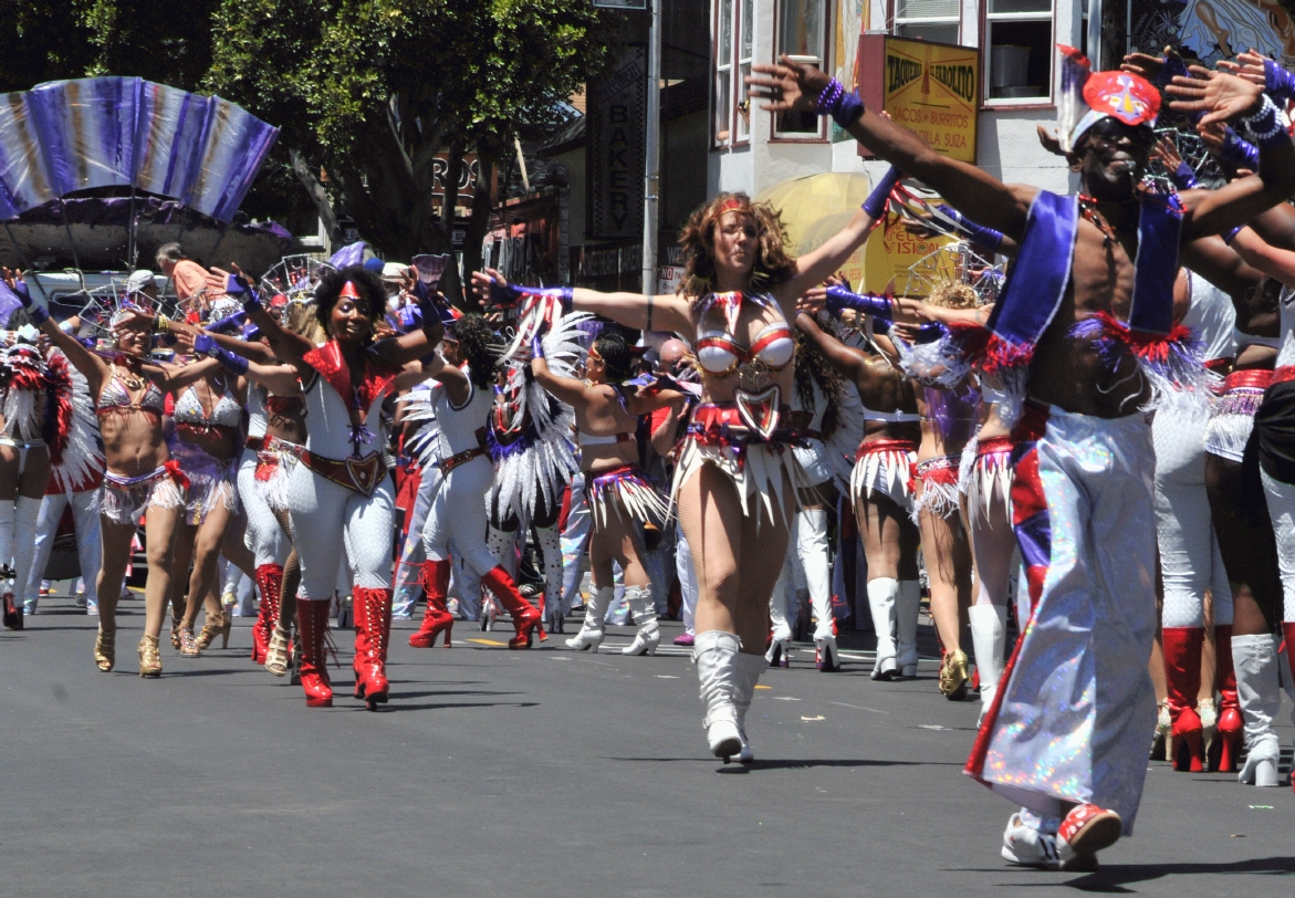 ./Carnival_Parade_San_Francisco_20130526_124005_B13_5313.jpg