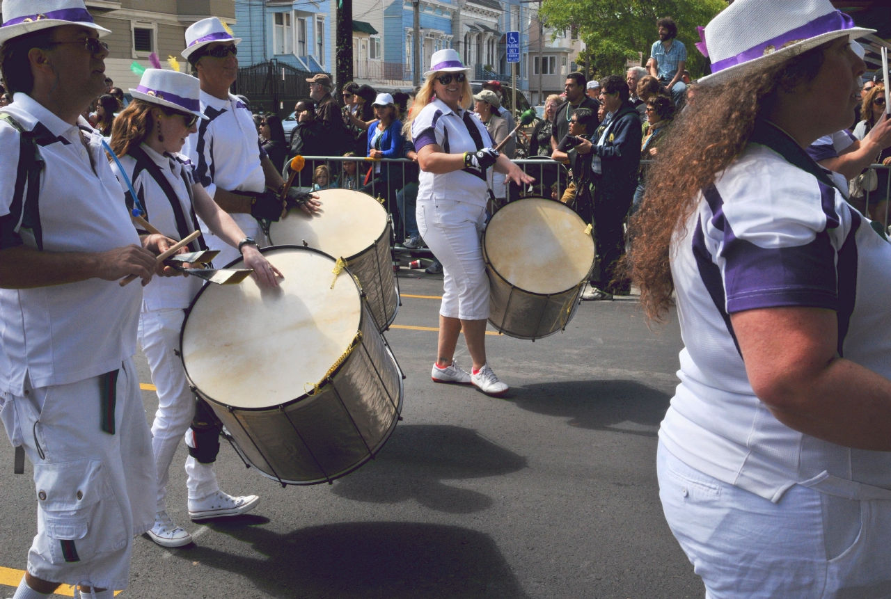 ./Carnival_Parade_San_Francisco_20130526_103109_B13_3770.jpg