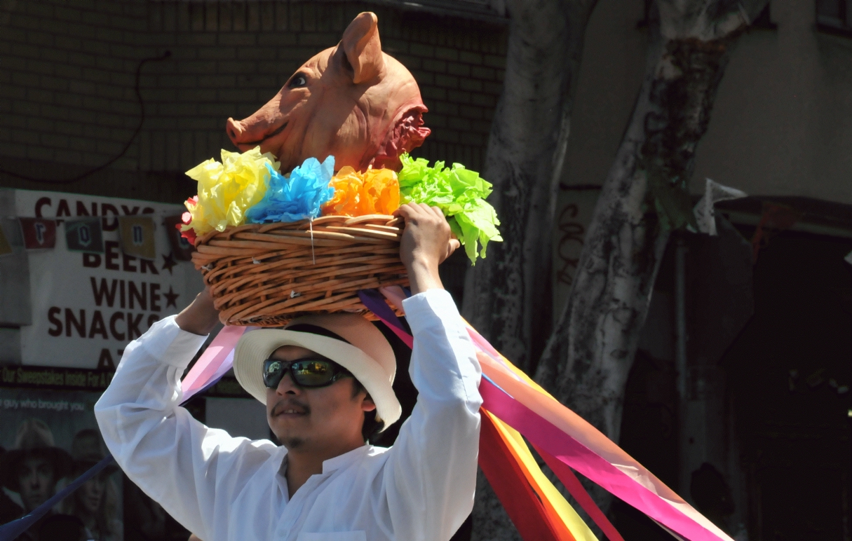 ./San_Francisco_Carnival_Parade_20140525_110618_B14_0557.jpg