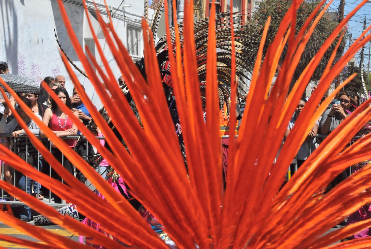 ./San_Francisco_Carnival_Parade_20140525_112653_C14_4826.jpg