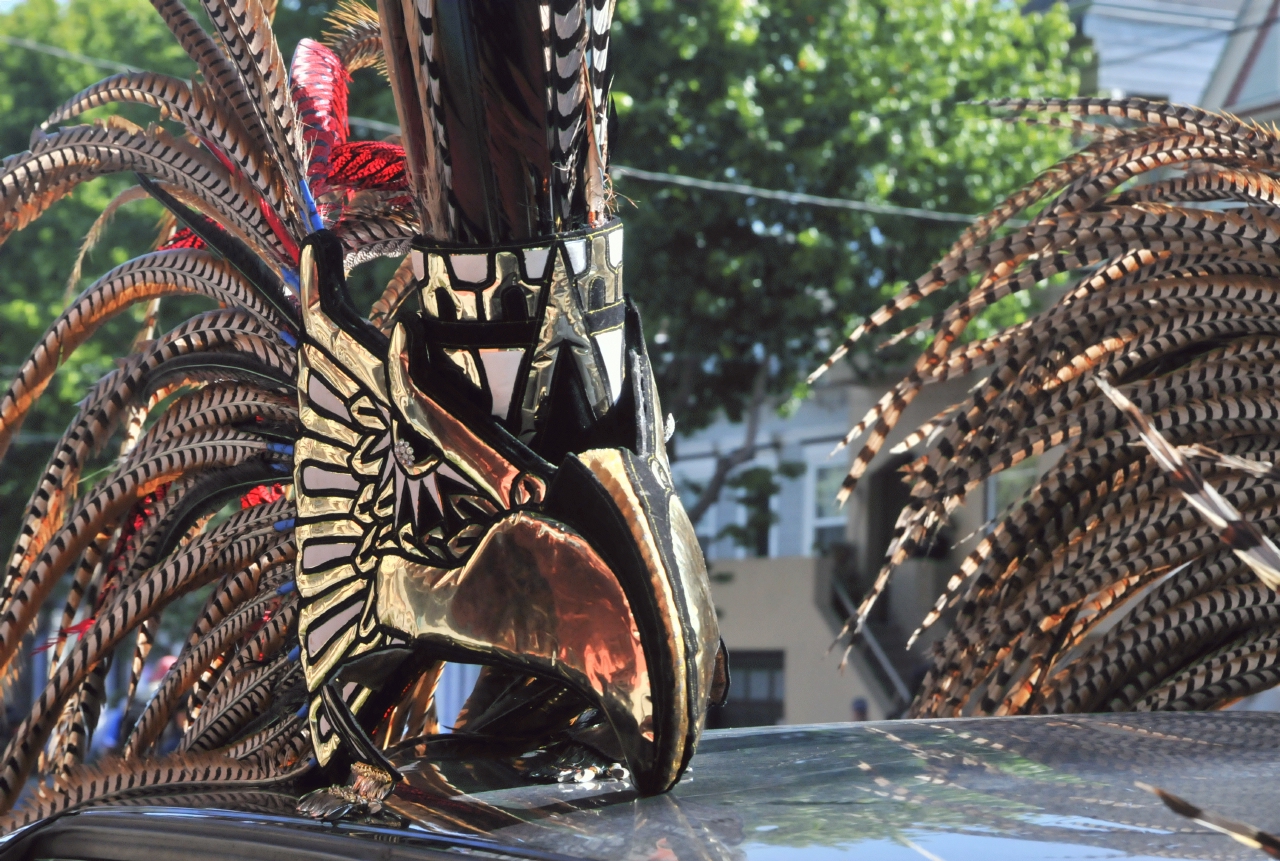 ./San_Francisco_Carnival_Parade_20140525_085801_C14_4311.jpg