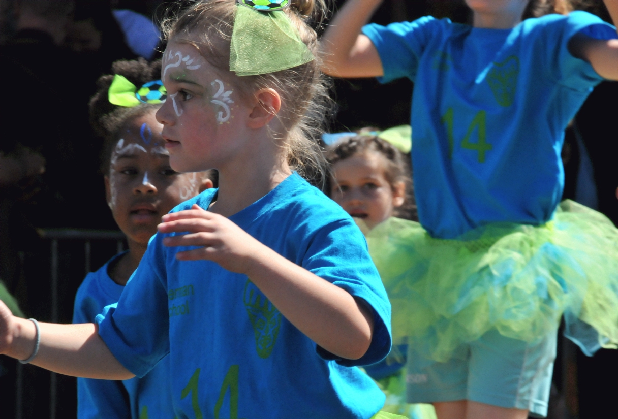 ./San_Francisco_Carnaval_Parade_20140525_103336_B14_0379.jpg