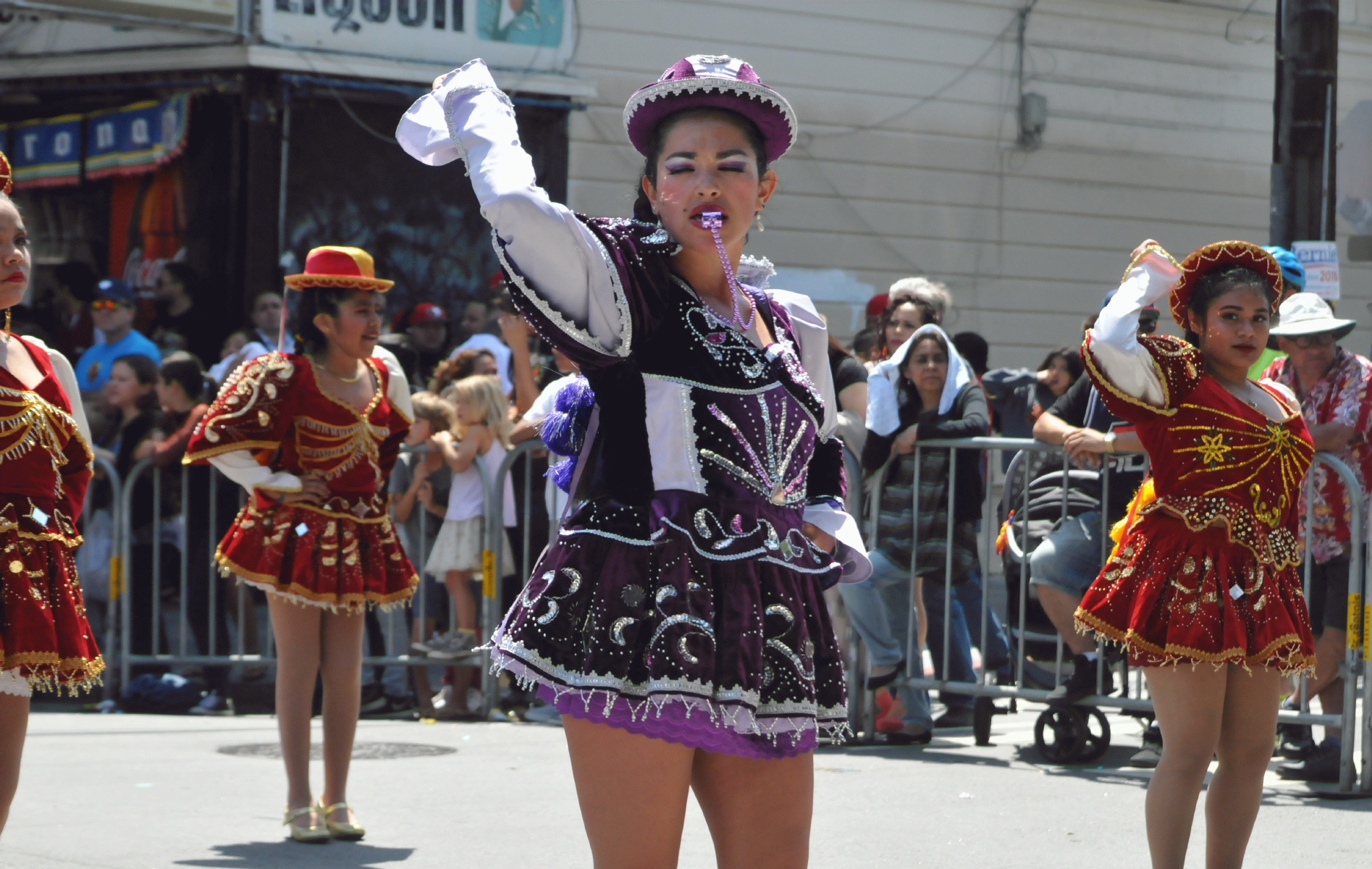 ./San_Francisco_Carnival_Parade_20160529_114125_C16_3220.jpg