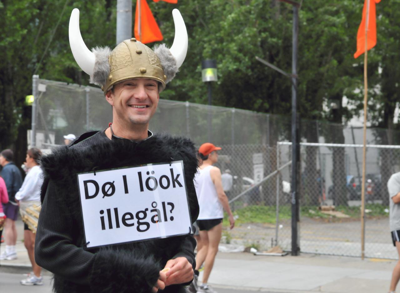 ./Bay_To_Breakers_SF_20100516_072854_4627BCX.jpg