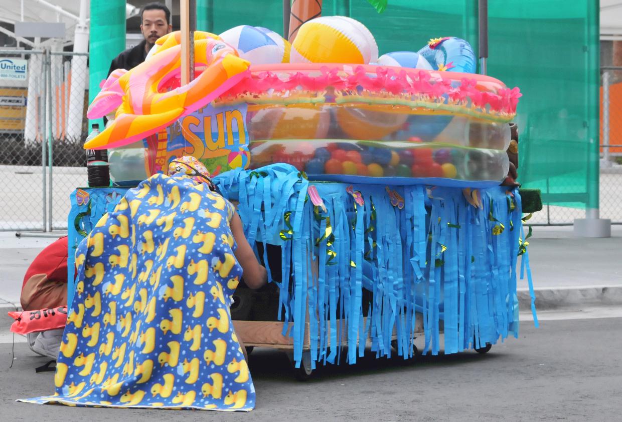 ./Bay_To_Breakers_SF_20100516_073236_4634BCX.jpg