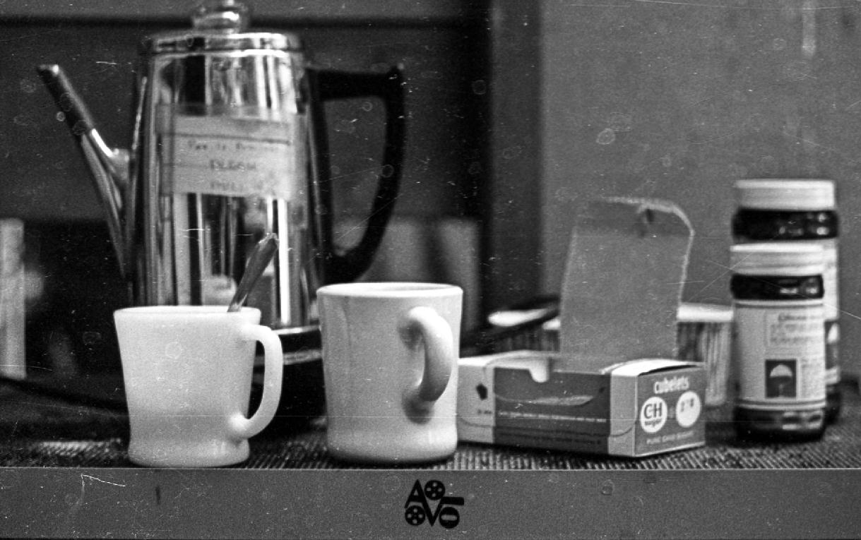 ./CoffeeOnAVCart1967_01.jpg