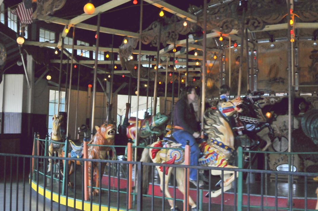 ./Carousel_Balboa_Park_20101017_110026_BCY_1324.jpg