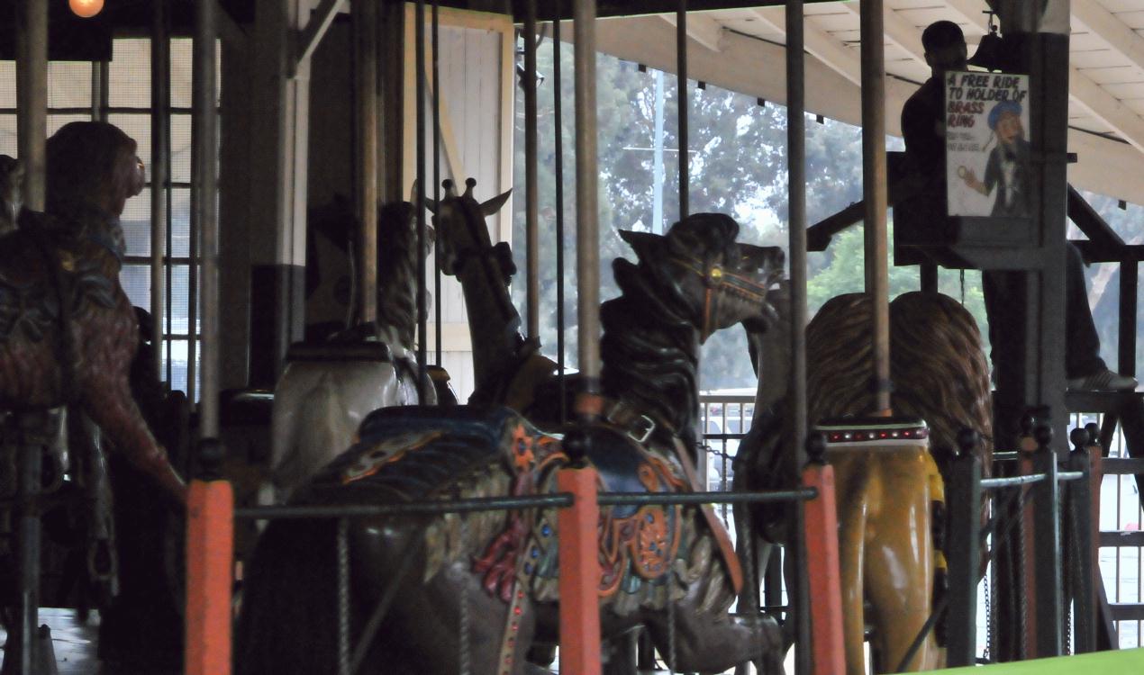 ./Carousel_Balboa_Park_20101017_110036_BCY_1325.jpg