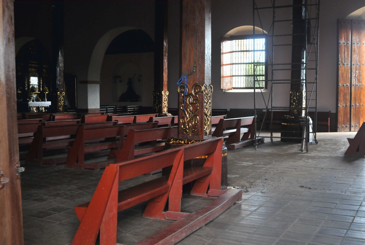 ./San_Juan_Bautista_Church_Leon_Nicaragua_20111117_144021_B12_1235.jpg