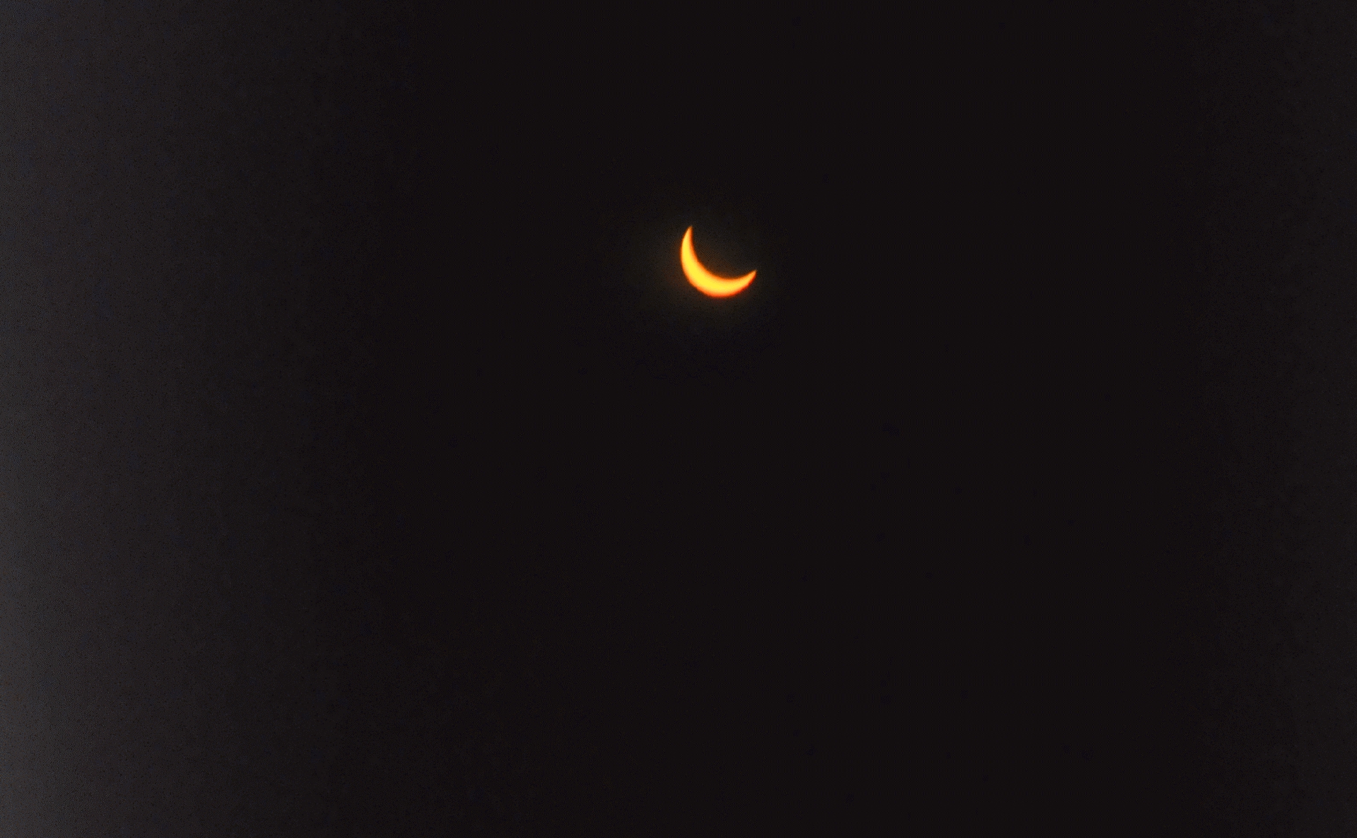 ./Solar_Eclipse_Salem_Oregon_Riverfront_Park_20170821_101206_C17_5075.jpg