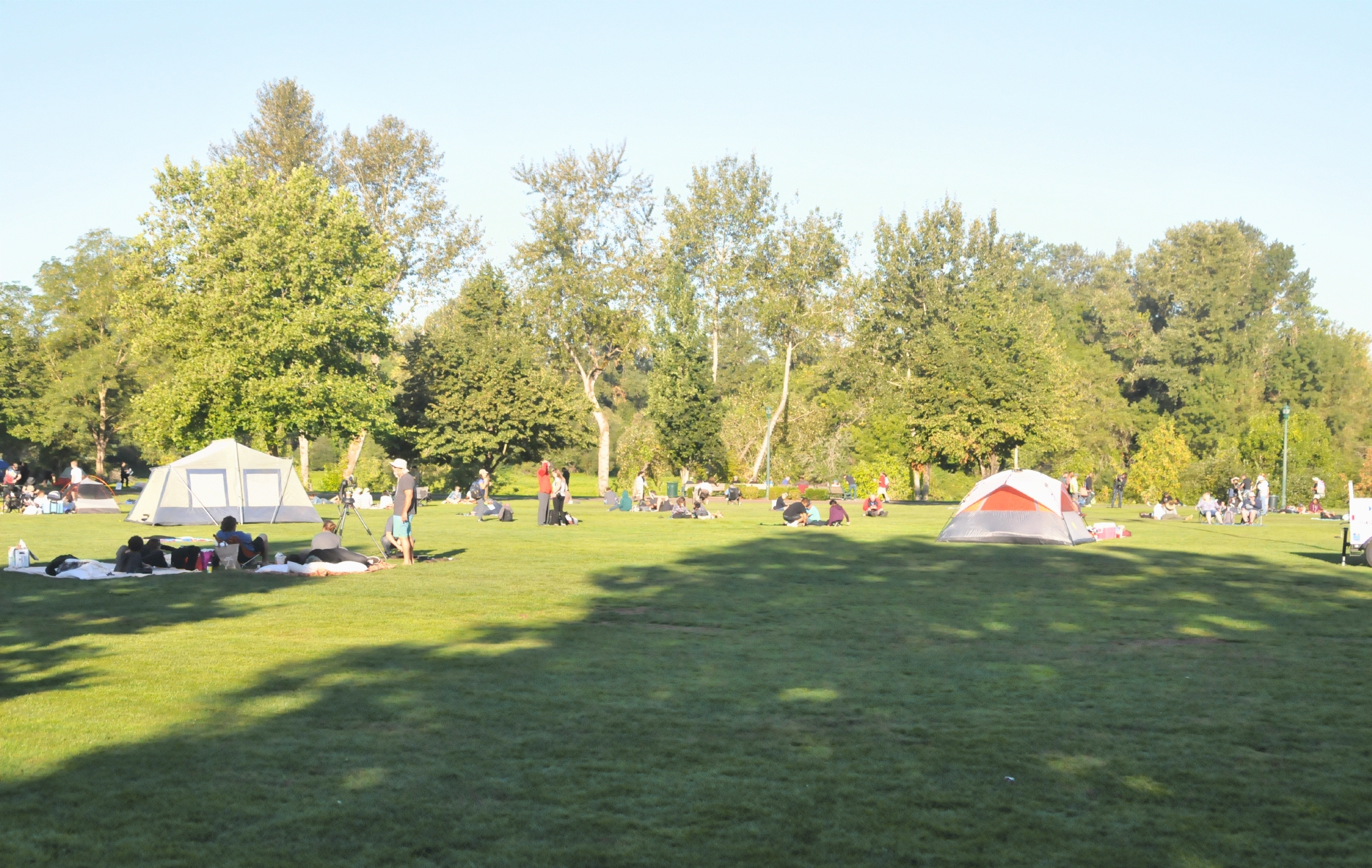 ./Solar_Eclipse_Salem_Oregon_Riverfront_Park_20170821_082154_C17_5011.jpg