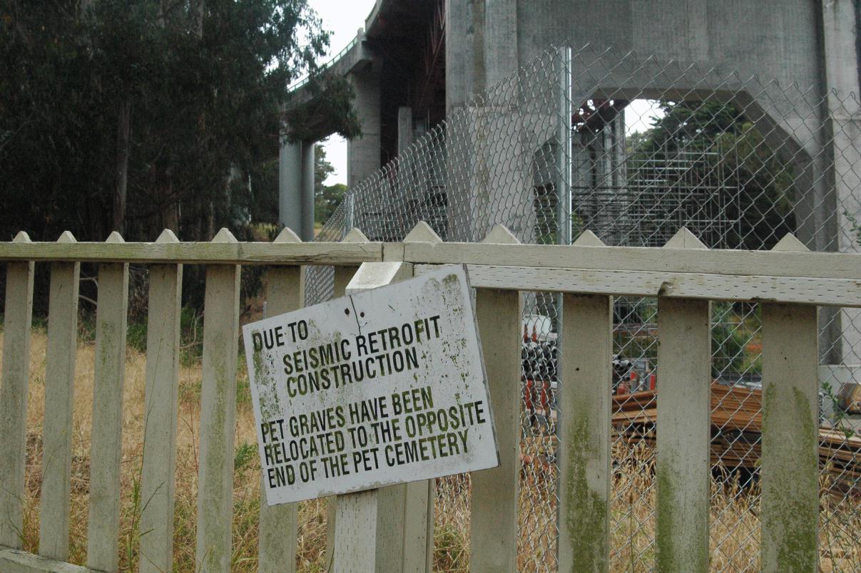 ./PresidioPetCemetery2007_14.jpg