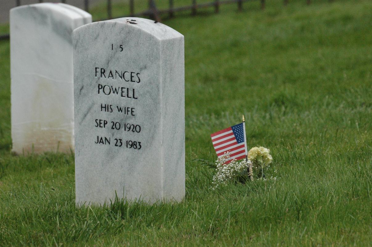 ./SFNatCemetery2007_08.jpg