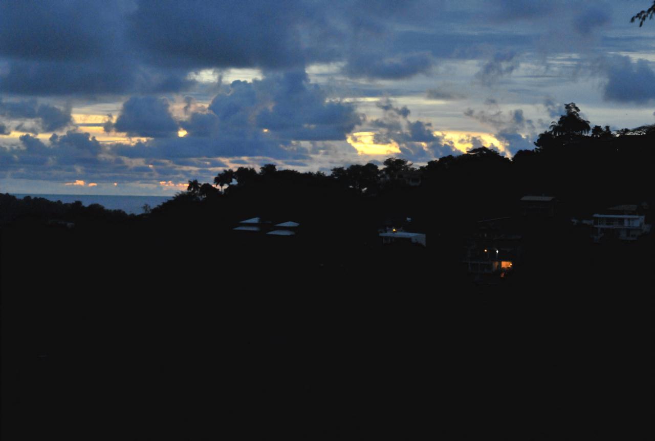 ./Sunset_20080919_165056_Airplane_Costa_Rica_5702BCX.jpg