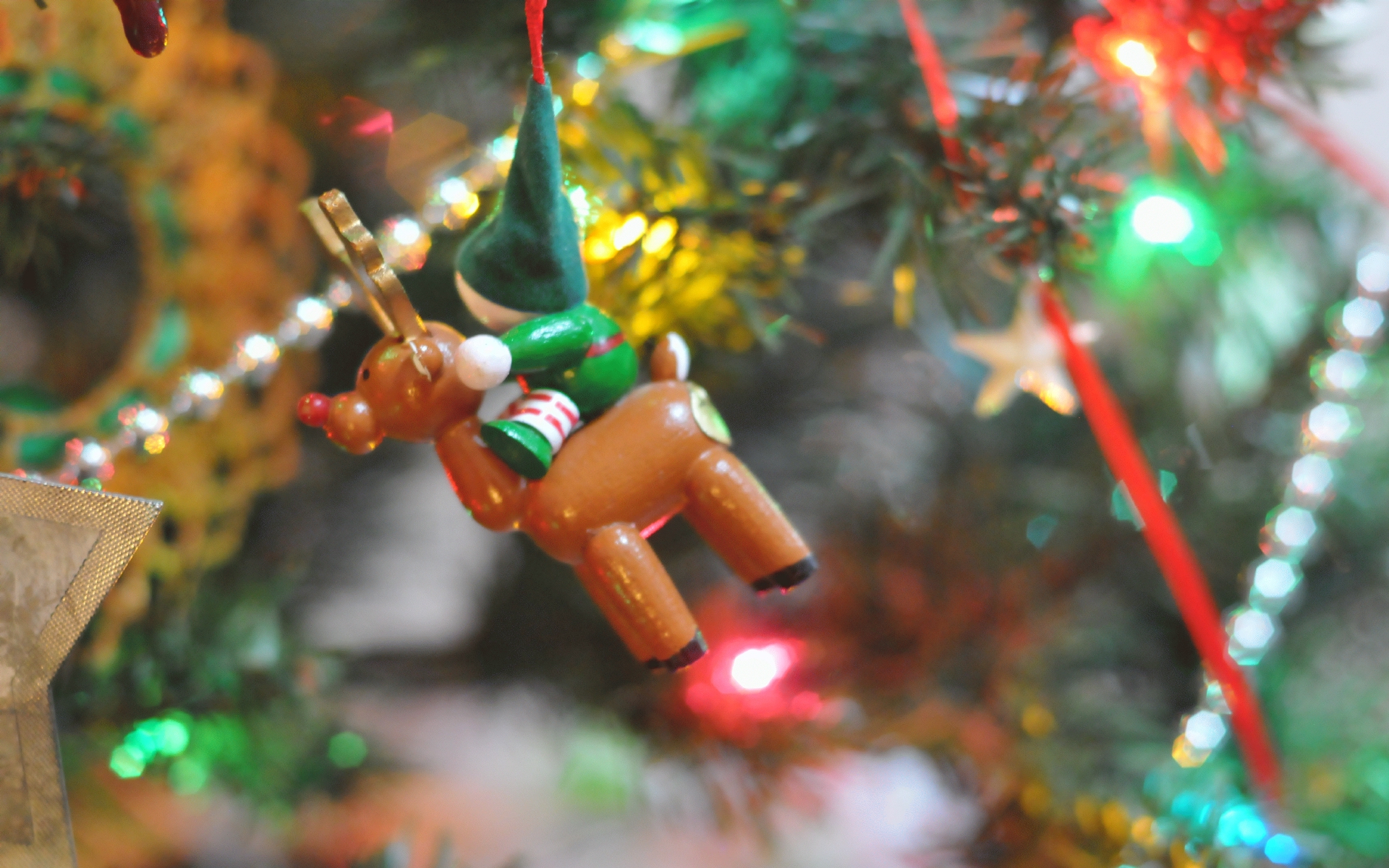 ./Christmas_Ornament_20211213_142835_C21_1359.jpg