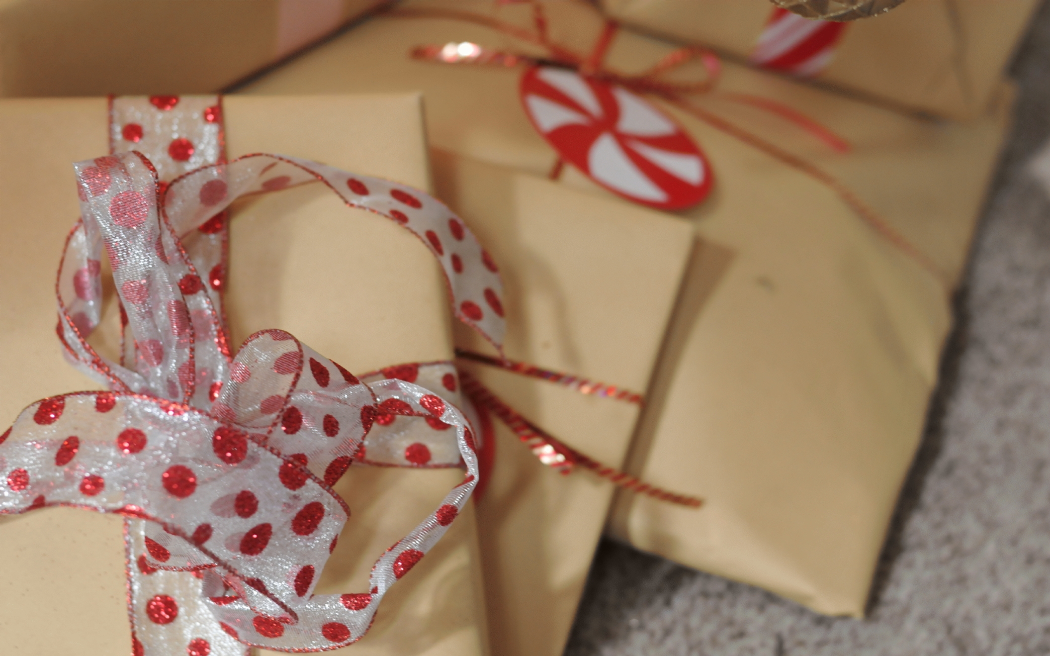 ./Wrapped_Presents_2022121_141815_C22_2617.jpg