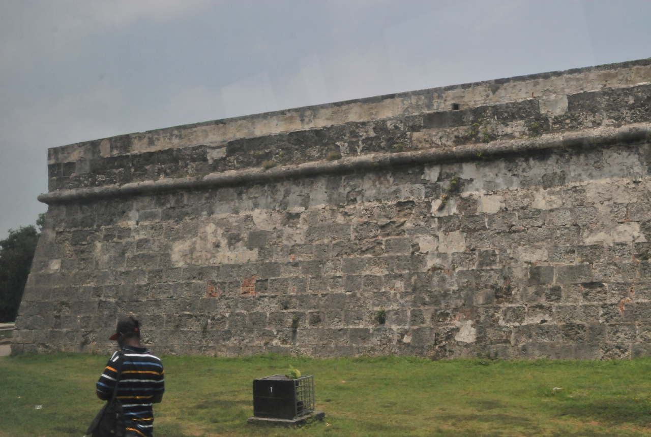 ./Colombia_20140505_115345_C14_2212.jpg