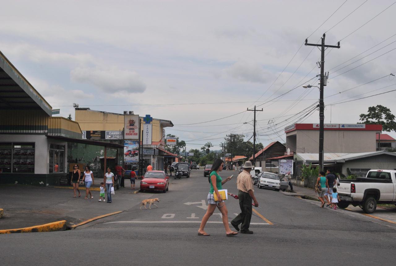 ./LaFortunaCostaRica20080912_18_4154BCX.jpg