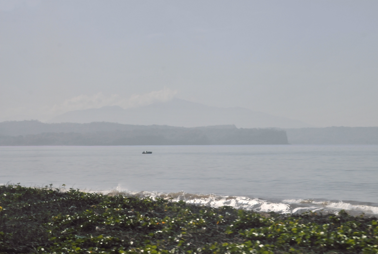 ./Puntarenas_Costa_Rica_20140508_074711_C14_2908.jpg