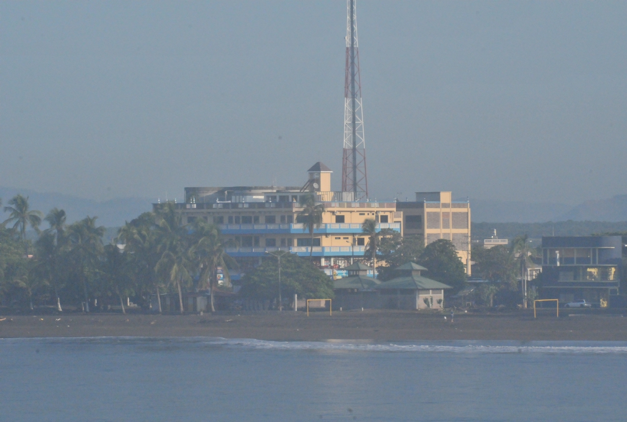 ./Puntarenas_Costa_Rica_20140508_062601_T14_1053.jpg