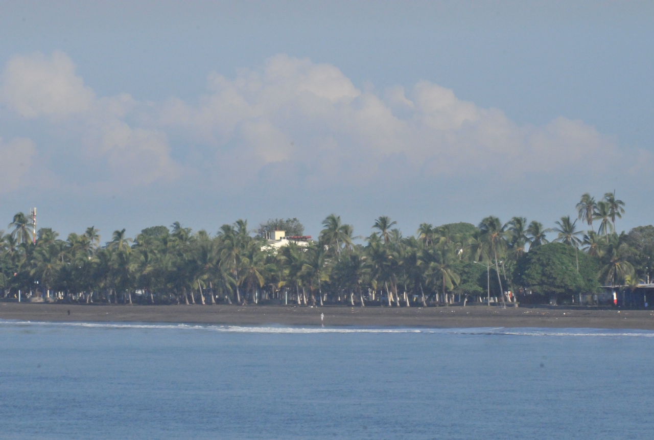 ./Puntarenas_Costa_Rica_20140508_063606_T14_1060.jpg