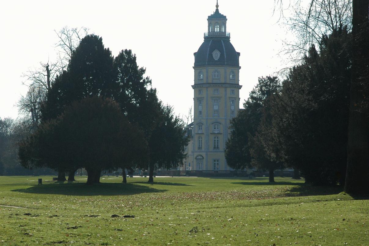 ./KarlsruheCastleGardenGermany2008_20_0911B.jpg