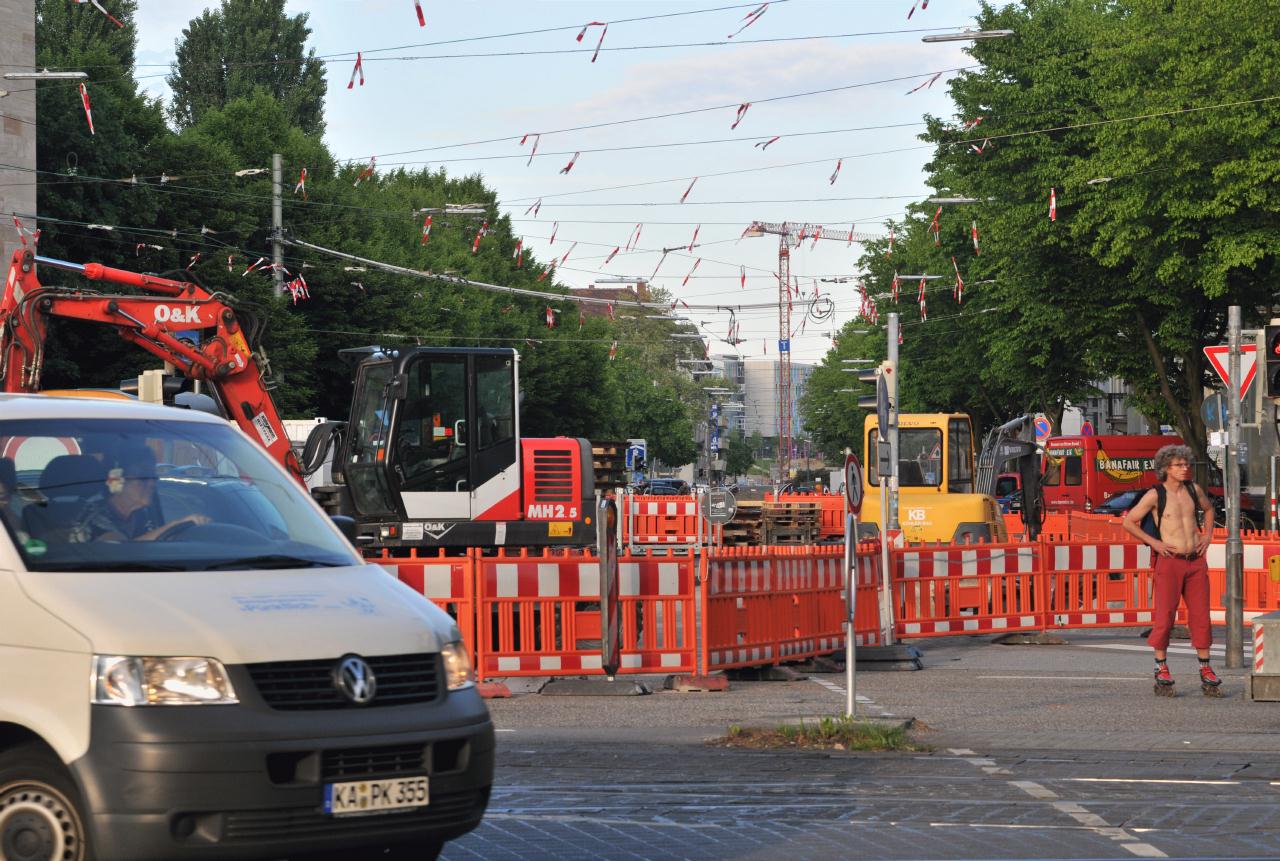 ./KarlsruheDe20090507_191956_4518BCX.jpg