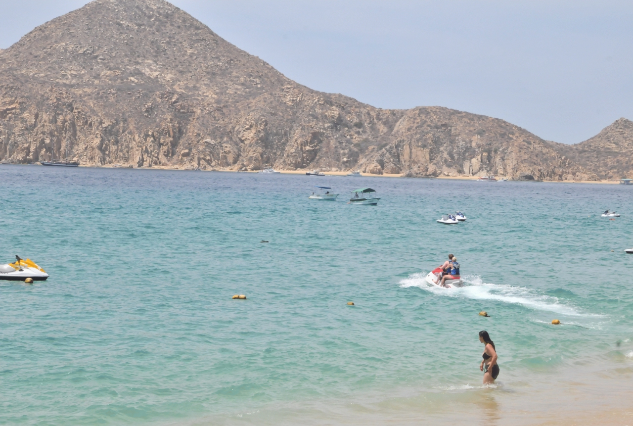 ./Cabo_San_Lucas_Mexico_20140513_114545_C14_3669.jpg