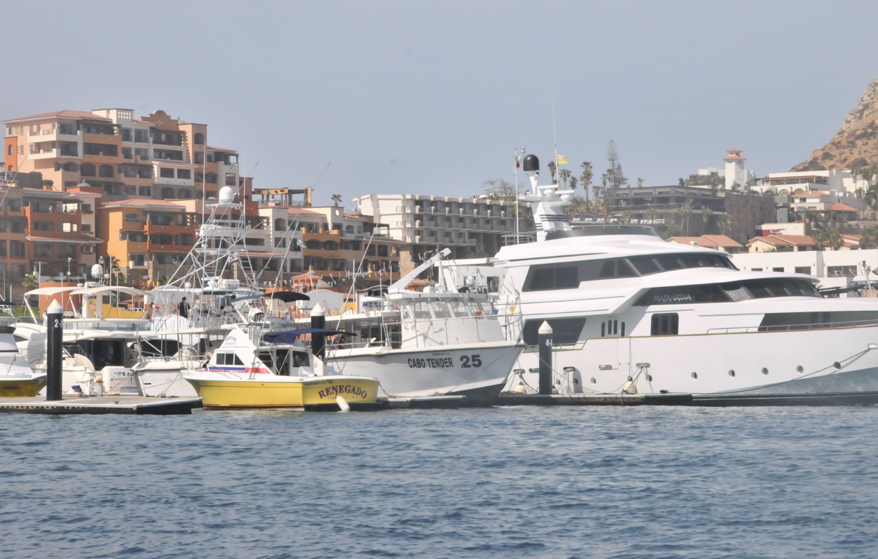 ./Cabo_San_Lucas_Mexico_20140513_101925_C14_3583.jpg