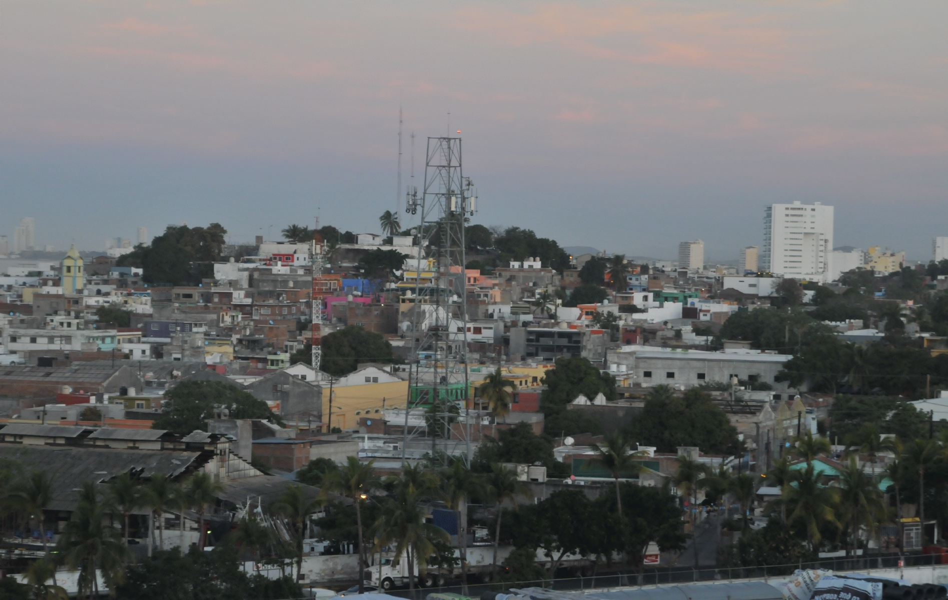 ./Mazatlan_Mexico_20180124_065045_C18_0800.jpg