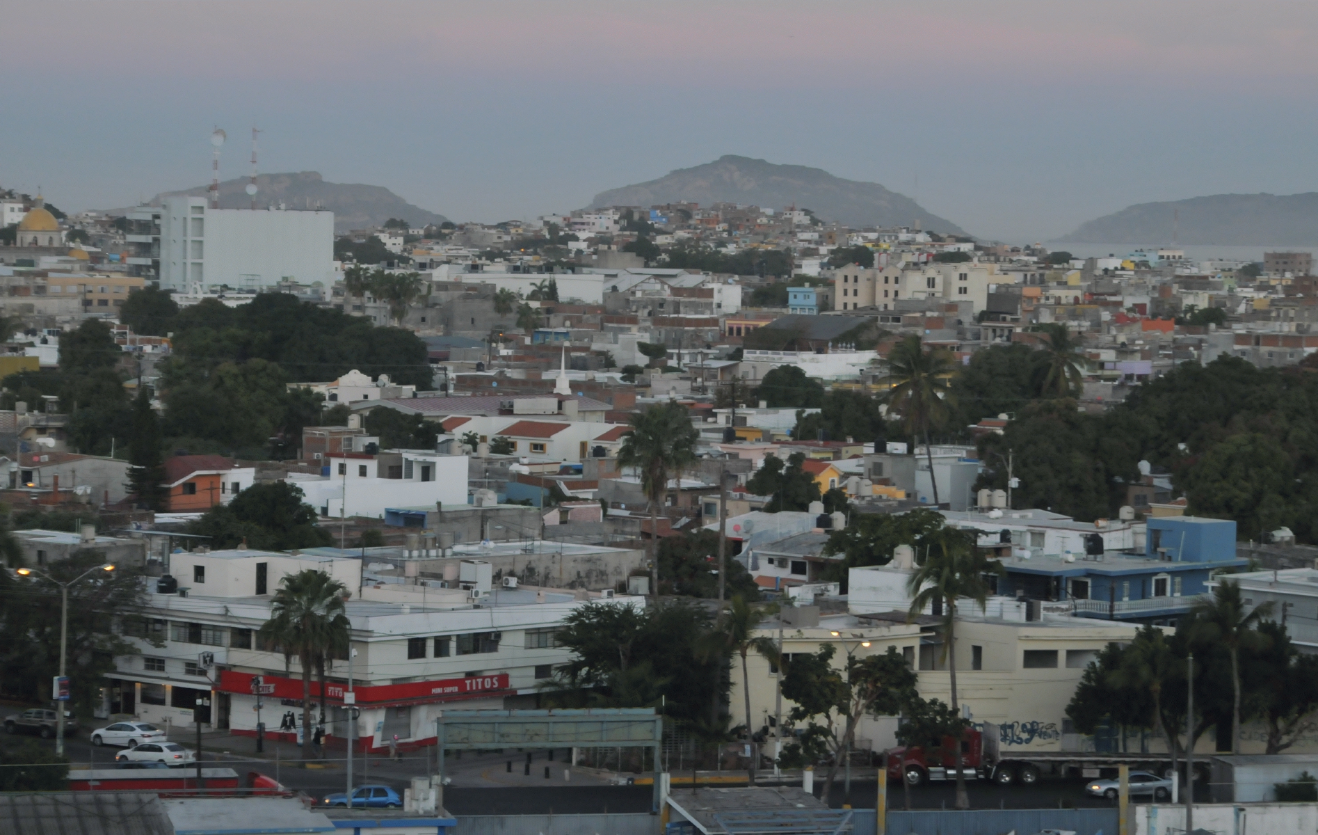 ./Mazatlan_Mexico_20180124_065049_C18_0801.jpg