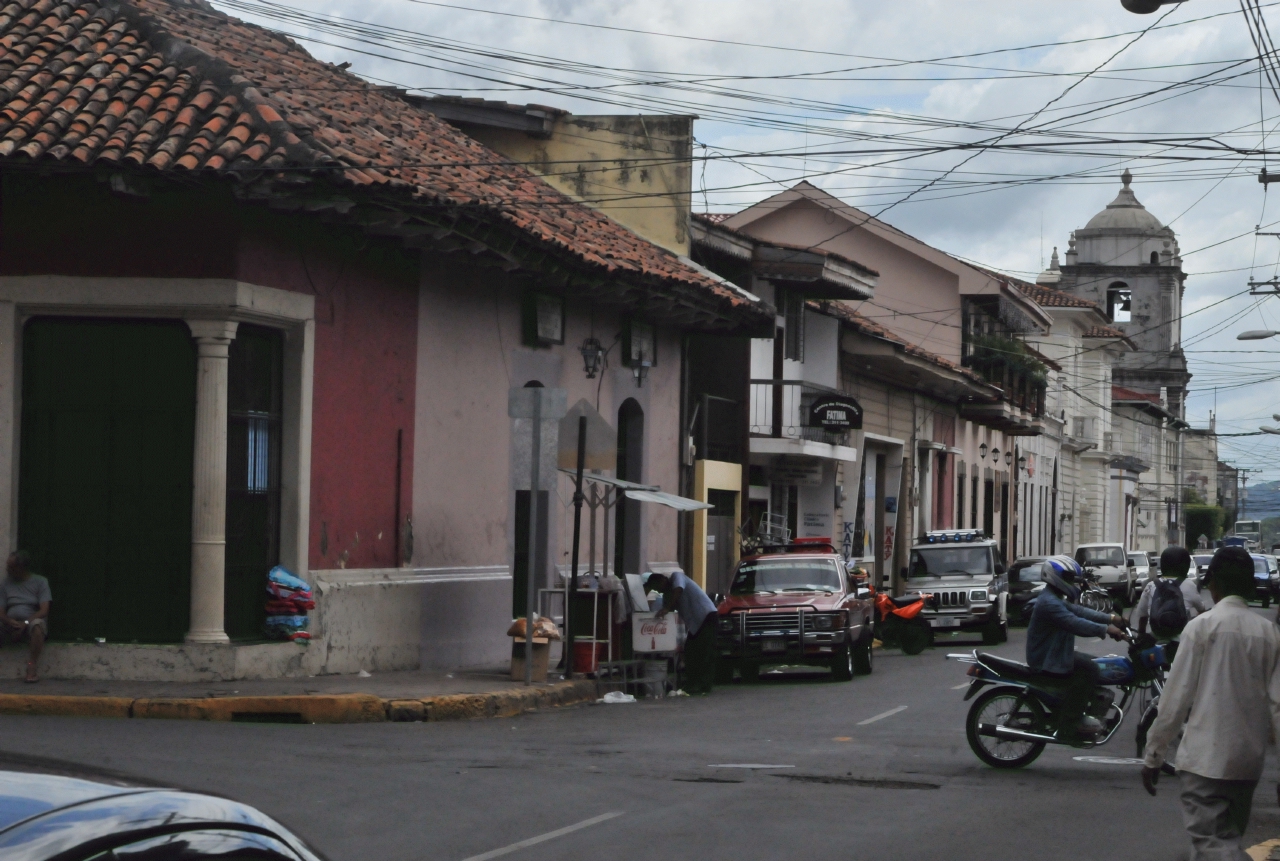 ./Leon_Nicaragua_20111116_125623_B12_0960.jpg