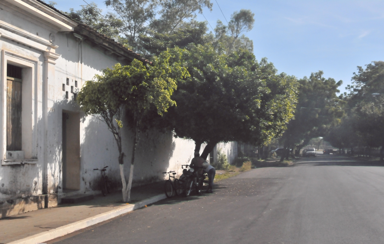 ./Leon_Nicaragua_20111118_082411_B12_1543.jpg