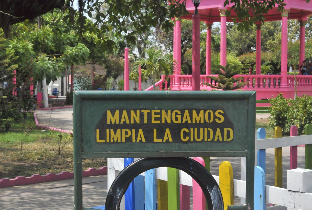 ./Rivas_Nicaragua_20140509_093620_C14_3216.jpg