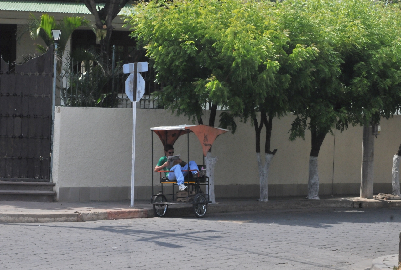 ./Rivas_Nicaragua_20140509_094426_C14_3256.jpg