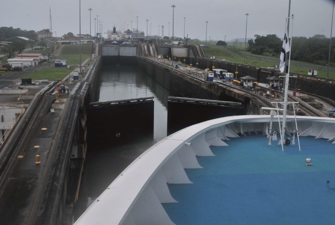 ./Panama_Canal_20140525_093207_C14_2493.jpg