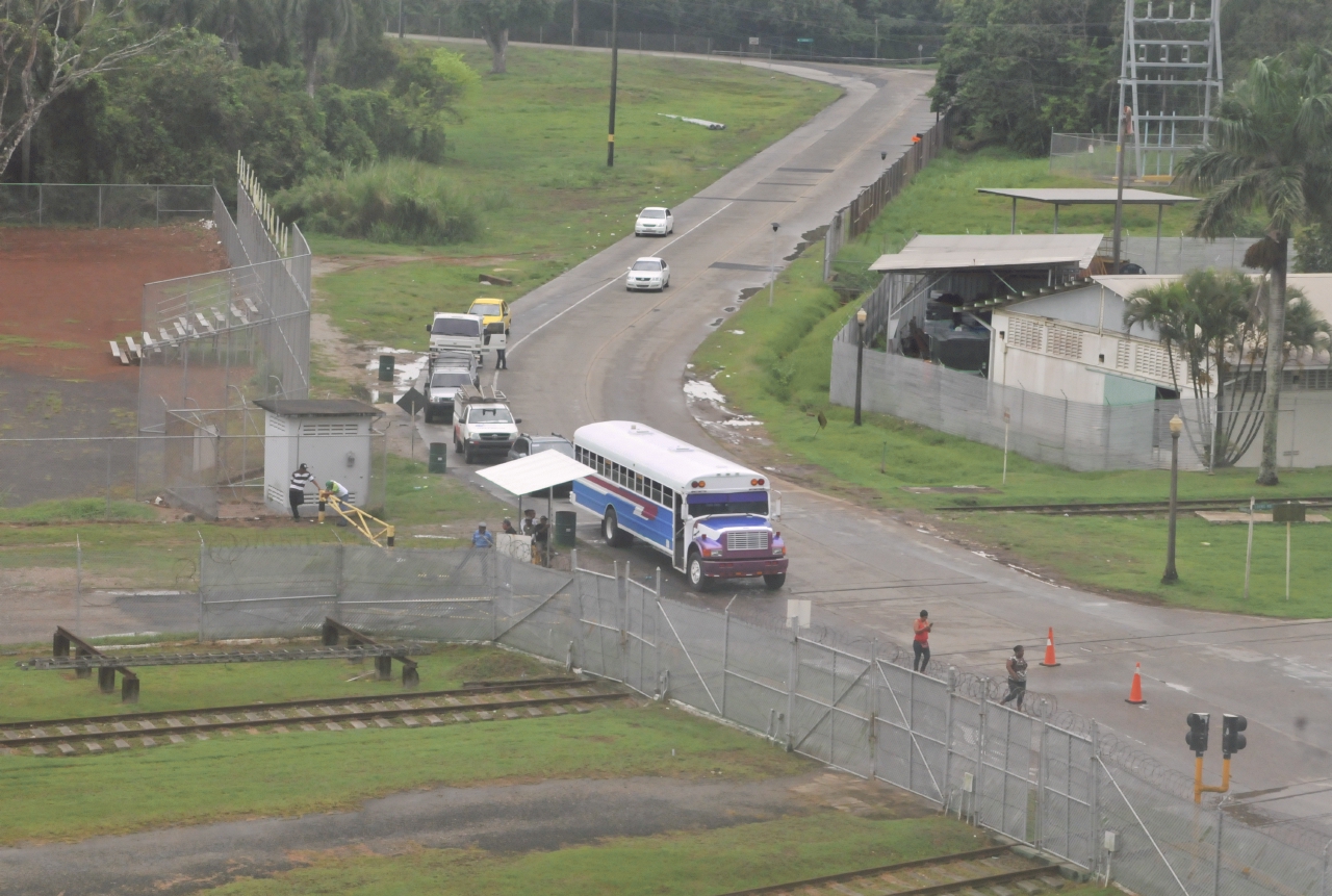 ./Panama_Canal_20140525_093232_C14_2496.jpg