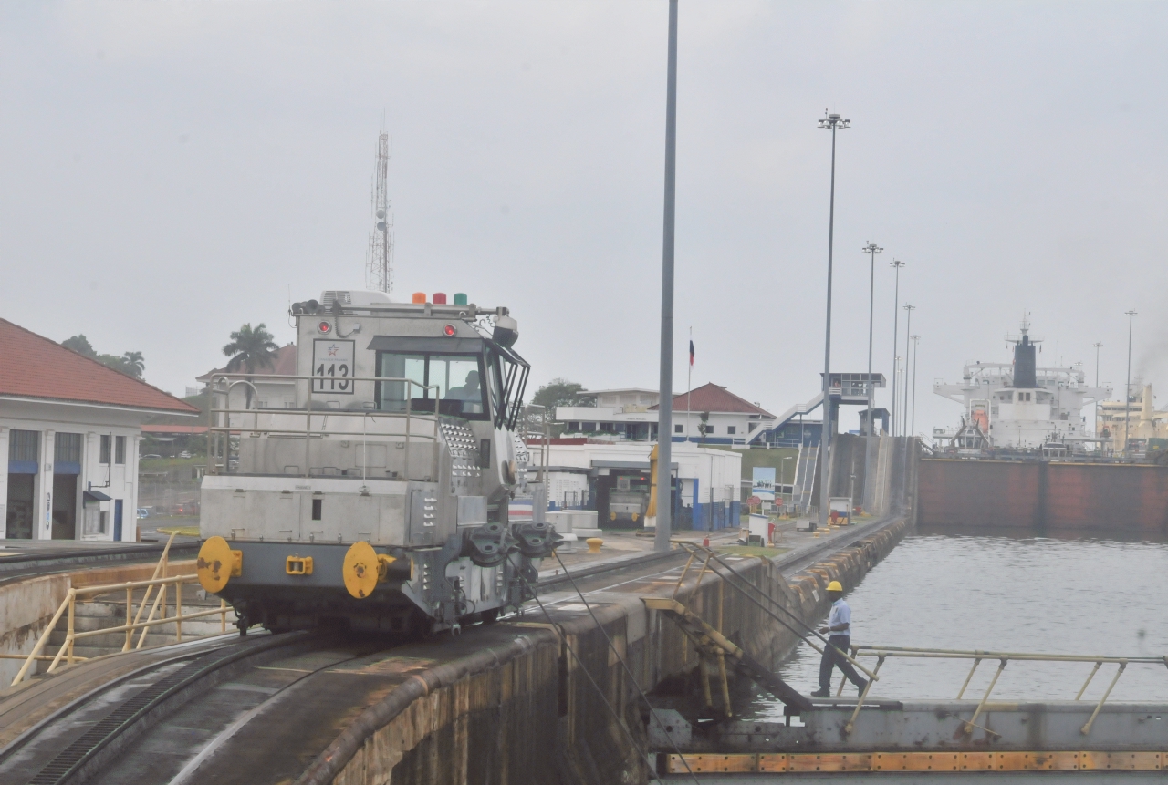 ./Panama_Canal_20140525_095458_C14_2522.jpg