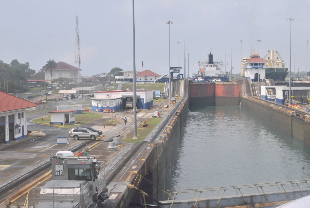 ./Panama_Canal_20140525_100103_C14_2527.jpg