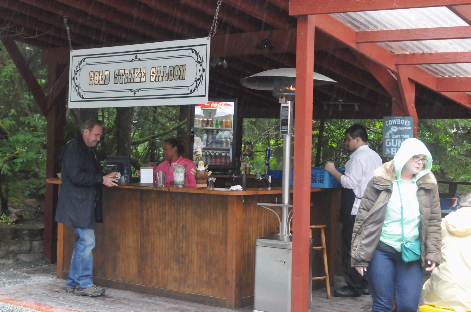 ./Salmon_Bake_Juneau_Alaska_20150603_175823_C15_2267.jpg