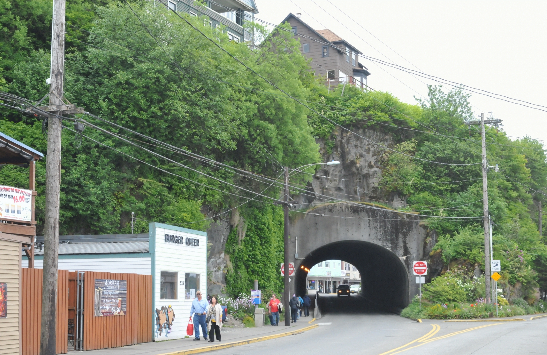 ./Ketchikan_Alaska_20150602_102808_C15_1590.jpg