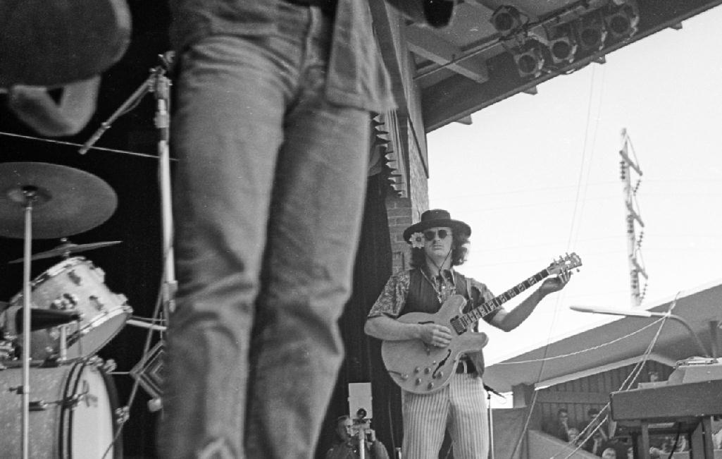 ./MontereyPop1967_06.jpg