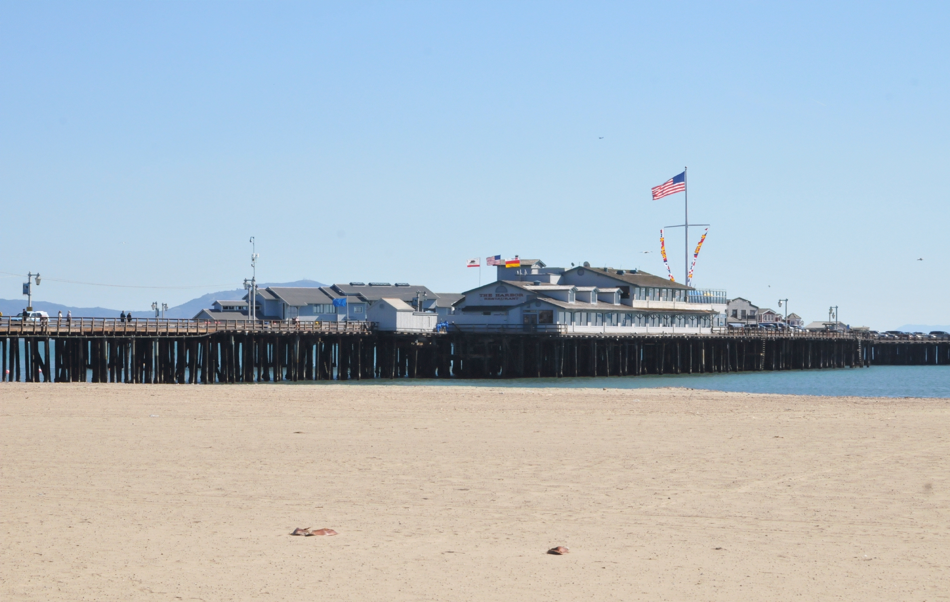 ./Stearns_Wharf_Santa_Barbara_California_20160203_113920_C16_0510.jpg